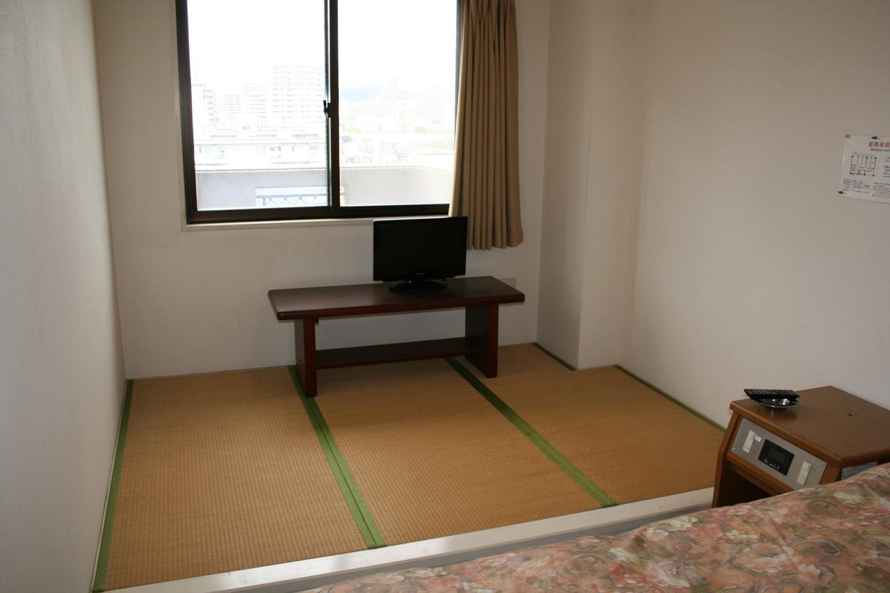 Hiroshima Peace Hotel Ujina Buitenkant foto